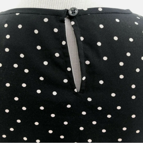ANN Taylor petite | Black and white polka dot short sleeved blouse - Picture 5 of 13